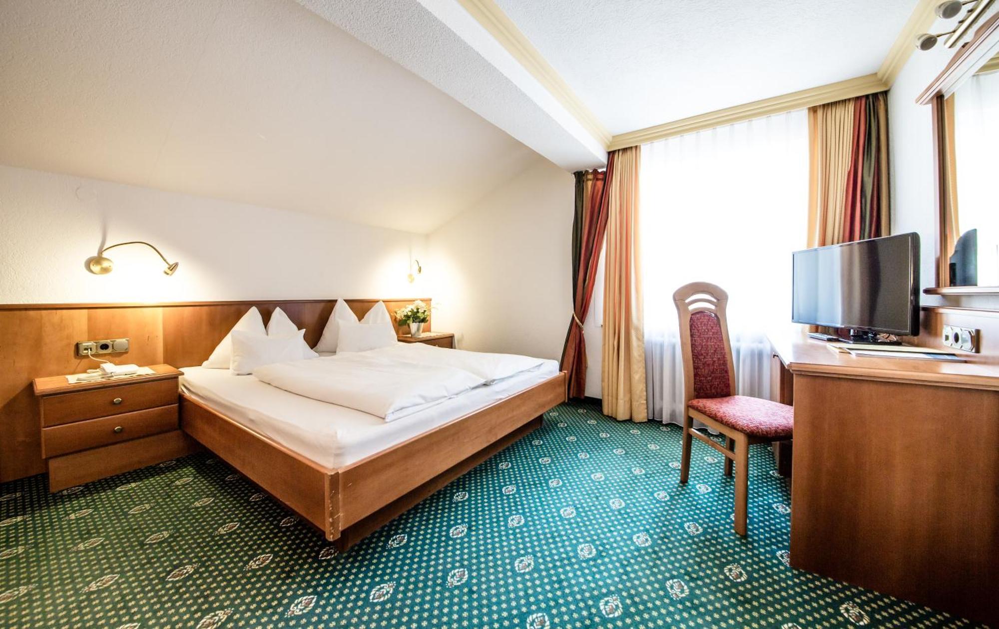 Hotel Kristall Sankt Anton am Arlberg Esterno foto