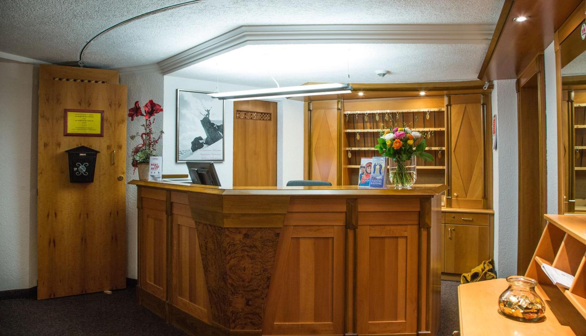 Hotel Kristall Sankt Anton am Arlberg Esterno foto